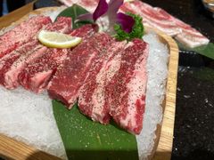 -韩烧牛中牛·甄选黑牛烤肉(黑金店)