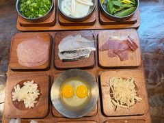 -银米·云南传统过桥米线(双廊黑金冠店)