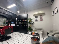 -老男孩男士理容馆·理发·烫染·修面