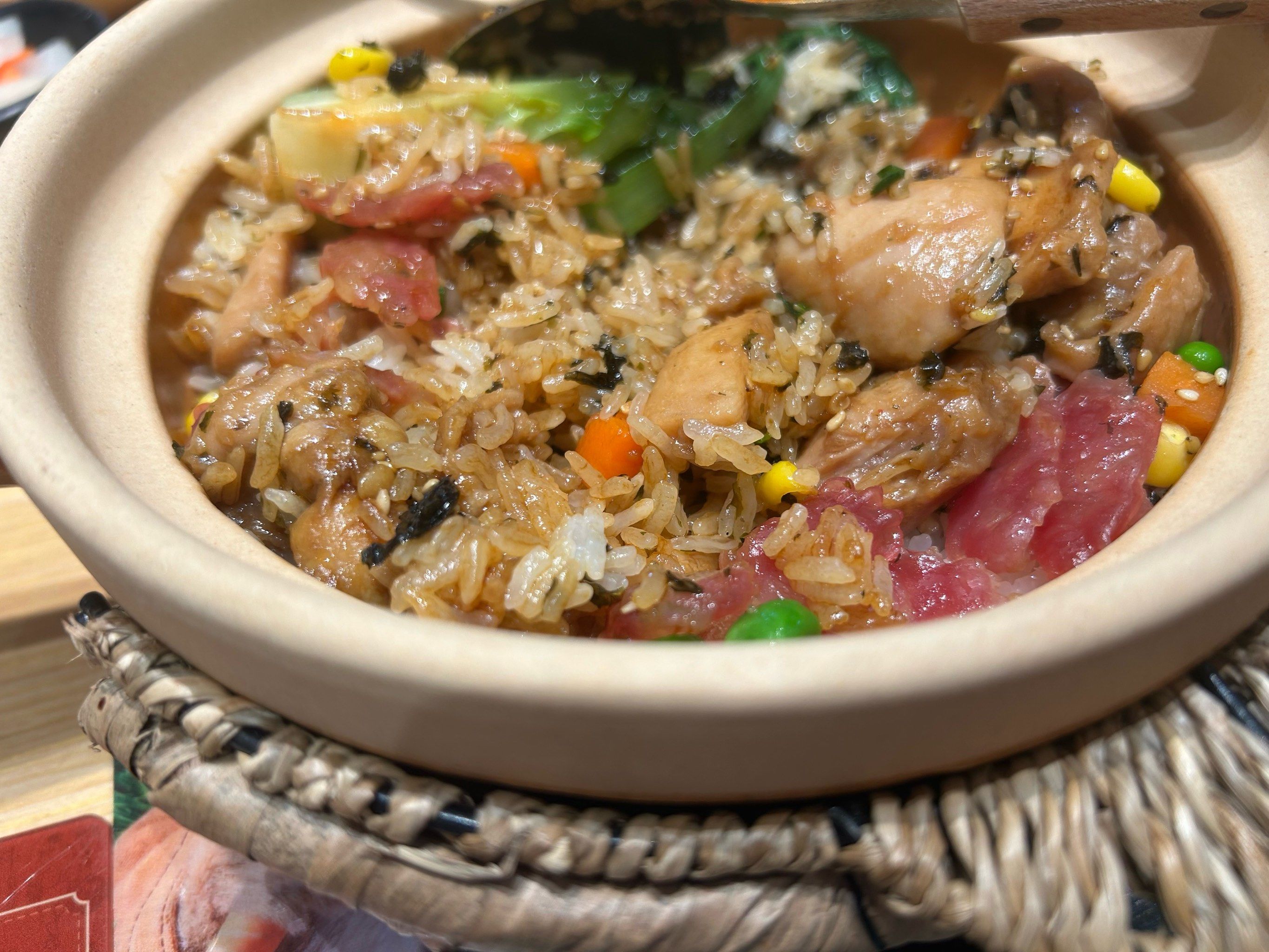 腊肠滑鸡煲仔饭