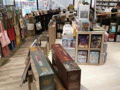 -钟书阁(群光广场店)