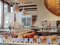 -VERIE BAKEHOUSE