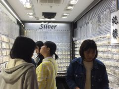 -广州白马服装市场
