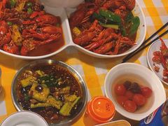 -龙巢盱眙龙虾·鸡煲·烧烤宵夜(坪洲店)