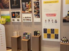 -灸春堂·艾灸·痛症·整脊连锁(之江银泰店)