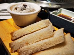 炙烤冰淇淋面包-鹤江桥·红油牛肉粉(SKP店)