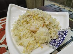 -扒虾小妹儿麻辣海鲜(宏图街店)