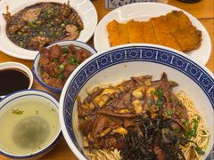 -沪西老弄堂面馆(定西路店)