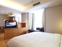 -上海龙之梦万丽酒店