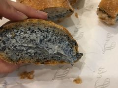 松露鱼籽法棍-Let's Taipei 非常烘焙(太古里店)
