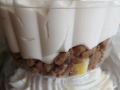 -红宝石·鲜奶小方·海派西点房(浦三店)