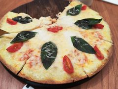 花园重芝士披萨-一尺花园(安和花园店)