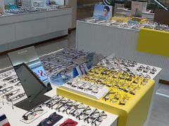 -J-Optical佳视明眼镜·蔡司视觉(青岛金茂览秀城店)