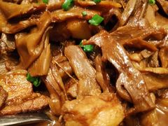 雪花牛肉炒野笋-怡和春天大酒楼(柳芳店)