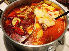 猪手鸳鸯锅-小街猪手(团结湖店)
