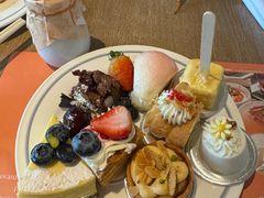 -咖啡苑自助餐厅·中国大饭店