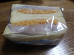 -沁屋面包店(人民东路店)