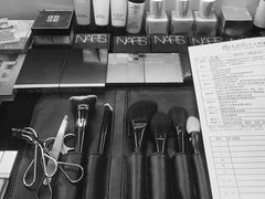 -ME觅妆·定制美妆·彩妆私教(菱角湖店)