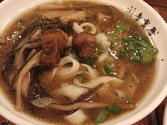 小炖肉刀削面-晋宝章大同刀削面(和平里店)
