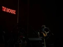 -TZ House音乐现场(来福士中心店)