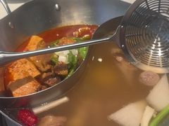 -左庭右院鲜牛肉火锅(金山万达店)