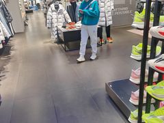 -李宁(大商新玛特店)