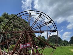 -高荡千年布依古寨旅游景区