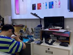 -修卜凡二手严选店·手机维修·回收租赁(川沙地铁站店)