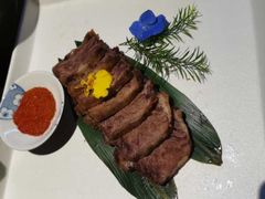 盐沾安格斯牛肉-凤凰湘语·湘粤鲜融(浦东旗舰店)