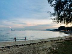 -东海岸人工湖美食村