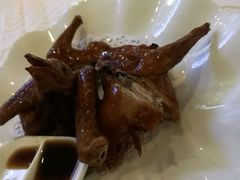 -方鼎食府