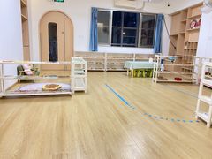 -金点蒙氏国际教育(悠然校区)