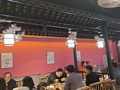 -老街烧烤大排档·地道湖北菜·龙虾馆(汉口火车站店)