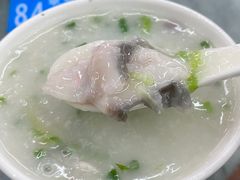 鱼片粥-穗银肠粉店(东川路店)