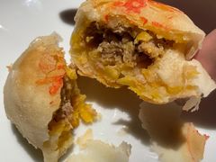 蟹粉鲜肉-新荣记(南京西路店)