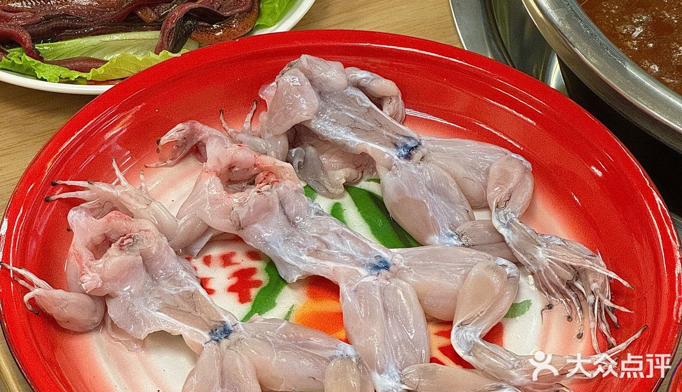 看完渝可渝爱来吃蛙。。。好吃死了啊！