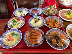 -蓝田九大碗民俗食府(蓝田店)
