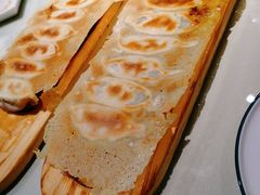素三鲜锅贴-闫府私房菜·百年鲁菜(欧亚店)