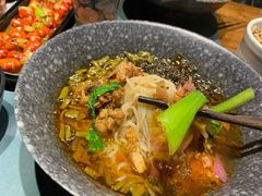 -八月美食小馆(银泰城总店)