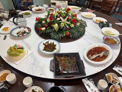 -鄱阳湖·江西小炒·瓦罐煨汤(五道口店)