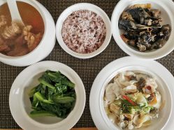 -臻康乃馨月子中心(集美店)