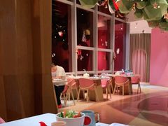 -水桶王国主题餐厅·聚会·生日派对·亲子活动·家庭套餐(亚龙湾希尔顿店)