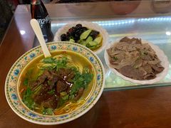 -金杨拉面王小吃面馆·牛三宝面·红烧牛肉粉
