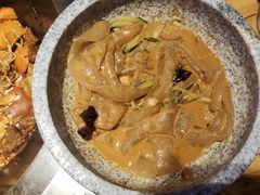 -山河屯铁锅炖·非遗东北菜(南山店)