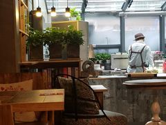 -HIGH FIVE哈福手工汉堡(桂林路店)