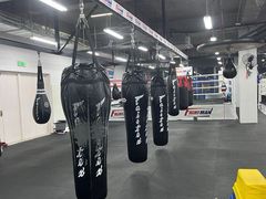 -FIGHTMAN格斗俱乐部(长宁临空店)