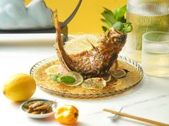 酸辣柠檬鱼-卯火锅(人和协信店)