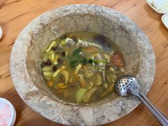 -云南野生菌石锅鱼石锅鸡(大金塔店)