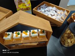 -杭州中沃沃尔沃4S店(滨江区店)