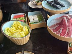 -雾山韩式烤肉·海南糟粕&椰子鸡火锅·海景餐厅(三亚绿发山海天JW万豪酒店)